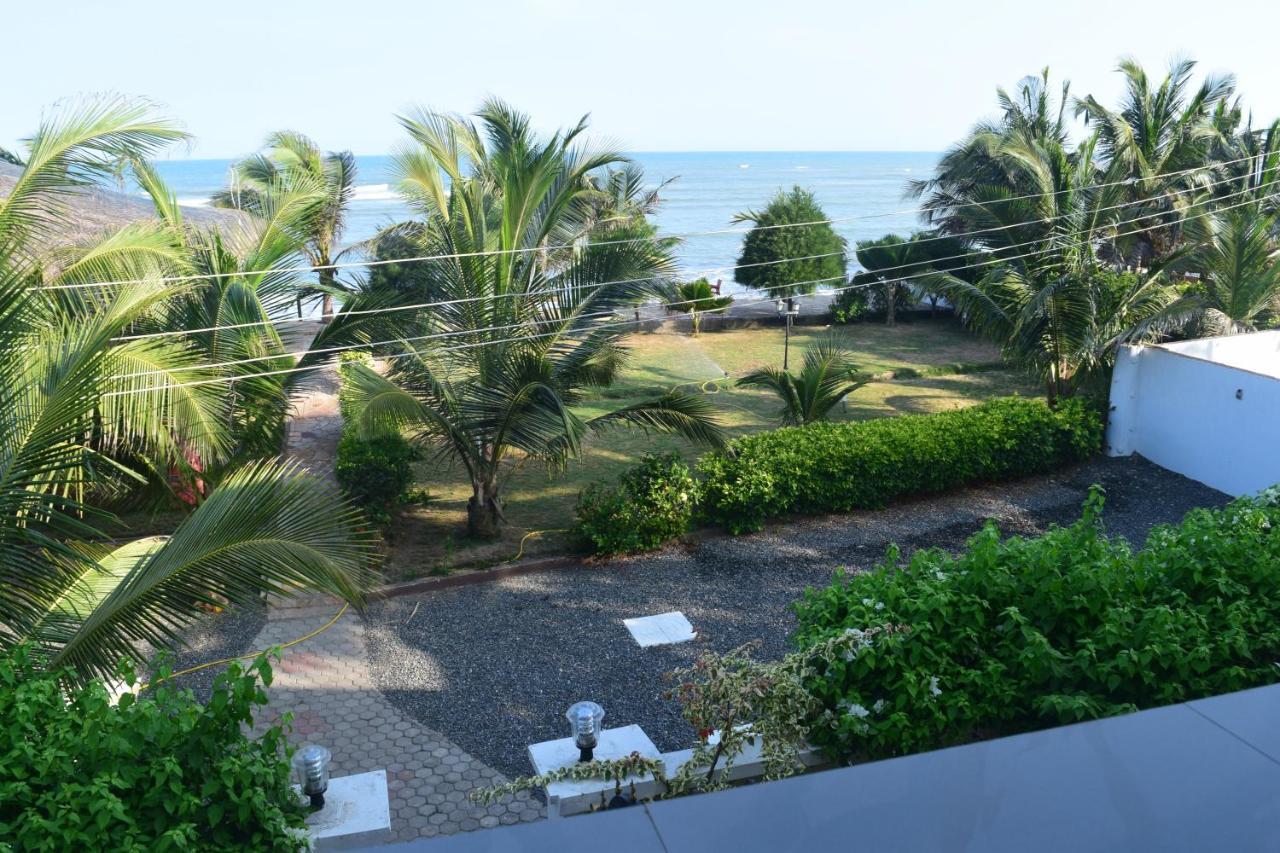 Coconut Pointe Villa & Beach Resort Prampram Exteriér fotografie